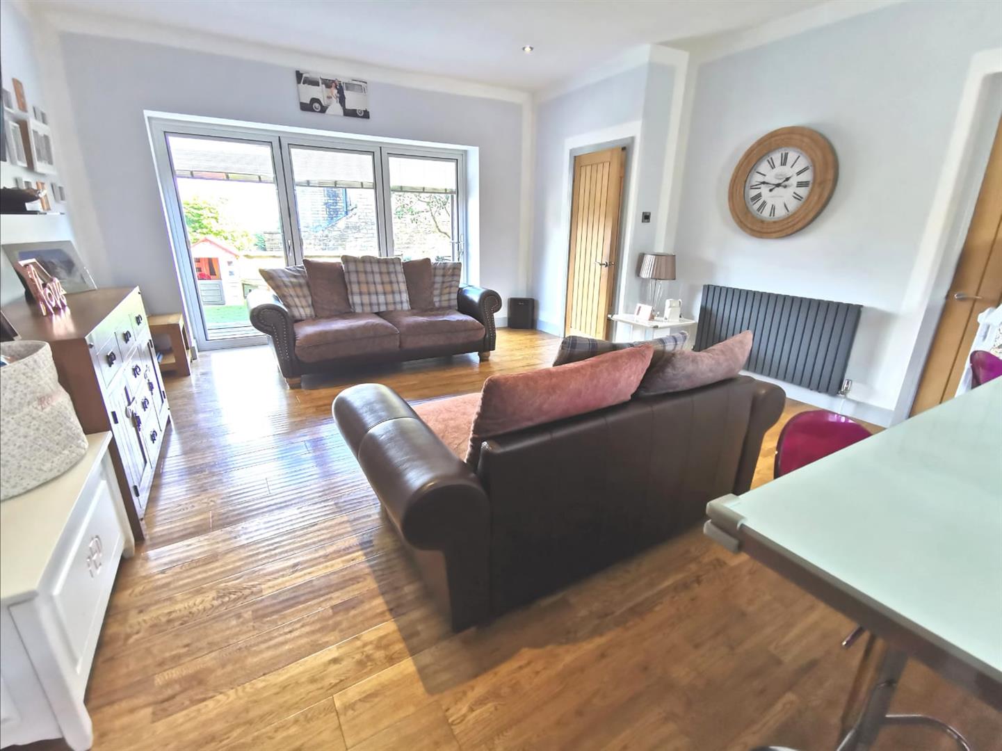 OPEN PLAN MODERN LIVING